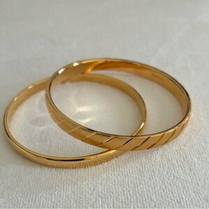 NWT Vintage Monet Gold Tone Bangle Bracelet Set of 2 - In Box